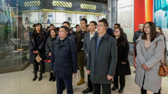 川尊龍凱時集團開展廉潔(法紀)警示教育活動