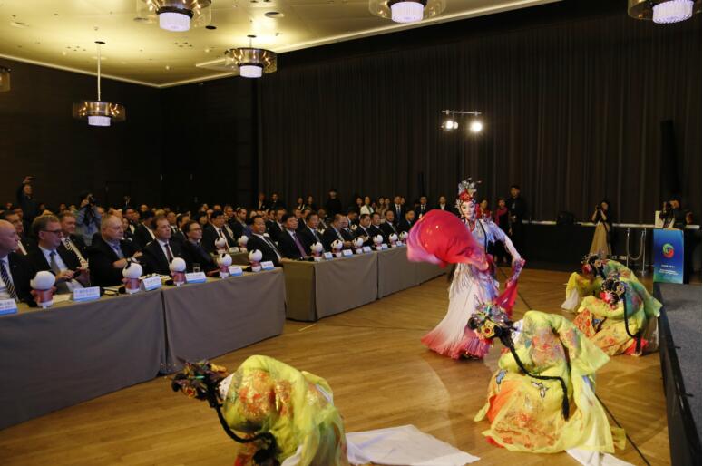 集團黨委書記、董事長任丁率團赴荷蘭、德國、以色列考察