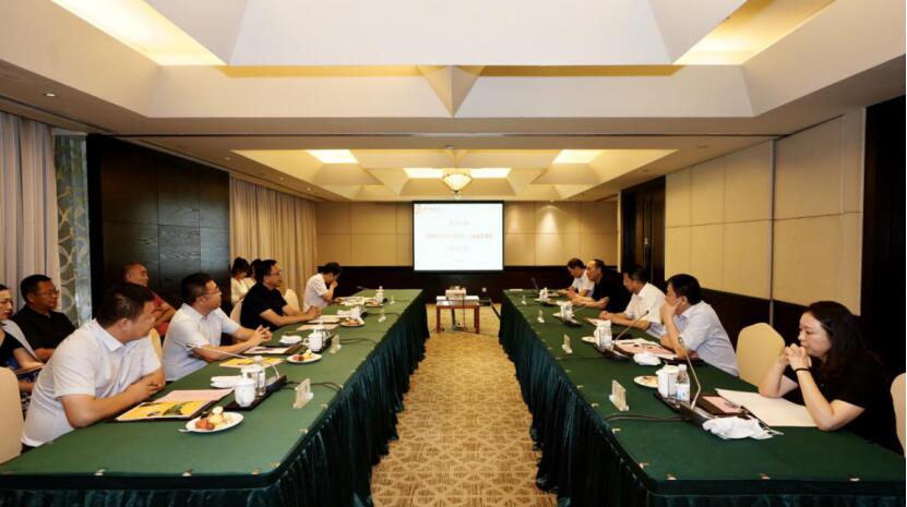 天府之國牽手塞外江南四川省尊龍集團與伊犁州人民政府舉行簽約儀式