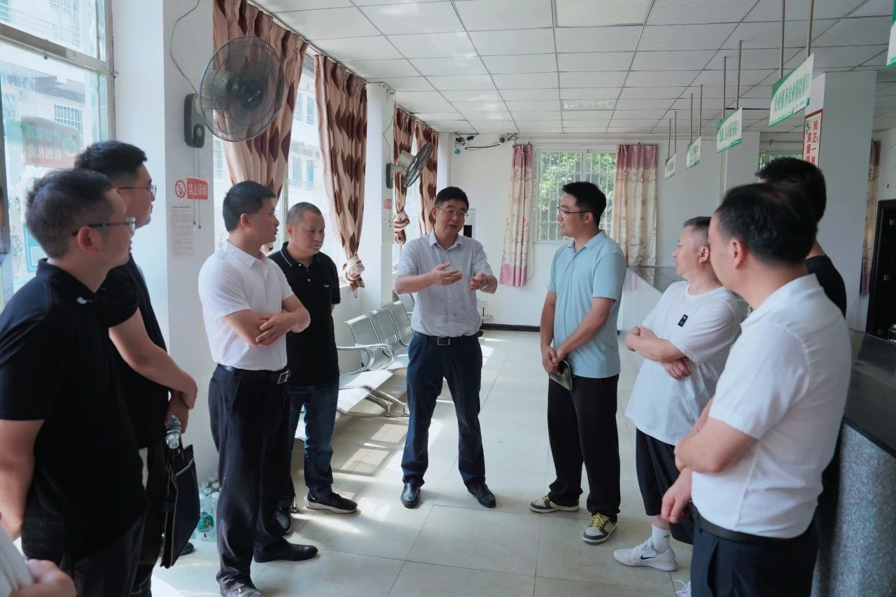 許東明赴南充市嘉陵區(qū)、巴中市通江縣調(diào)研督導(dǎo)定點(diǎn)幫扶和托底性幫扶工作