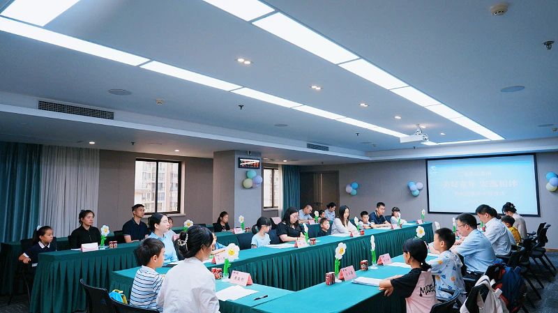 四川省尊龍凱時集團“美好童年·安逸相伴”暑期成長營暖心開班！